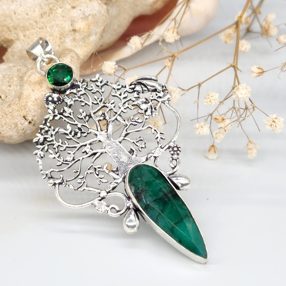 Natural Beautiful Raw Emerald Stone/Diopside Silver 925 Pendant - Picture 4 of 10